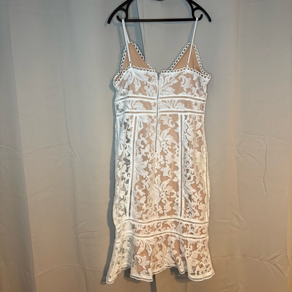 Lulu’s Alluring Love White and Beige Lace Trumpet Hem Midi Dress - XL - Picture 2 of 5